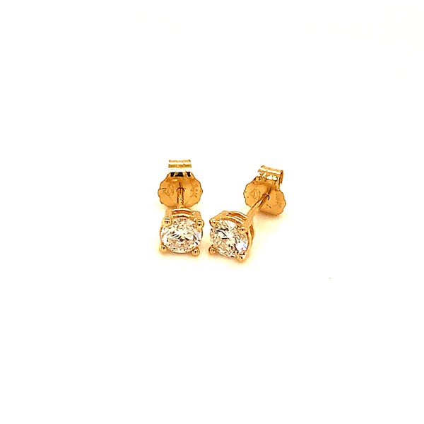 (LD) Aretes con diamantes de laboratorio en oro amarillo 14kt.