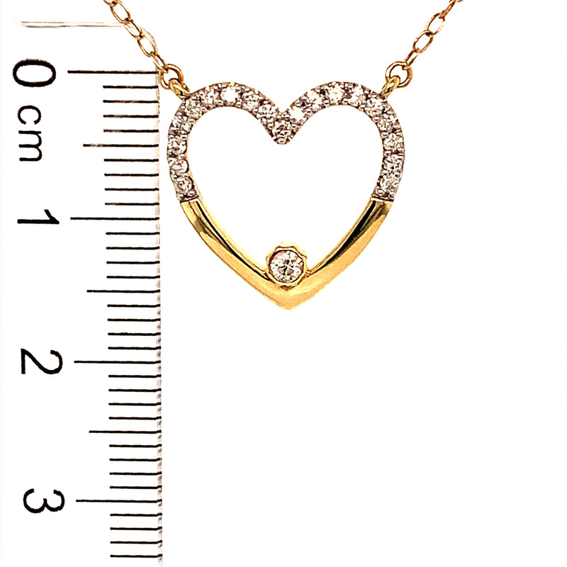 (SOFIA) Collar (corazón) con diamantes en oro amarillo 10kt.