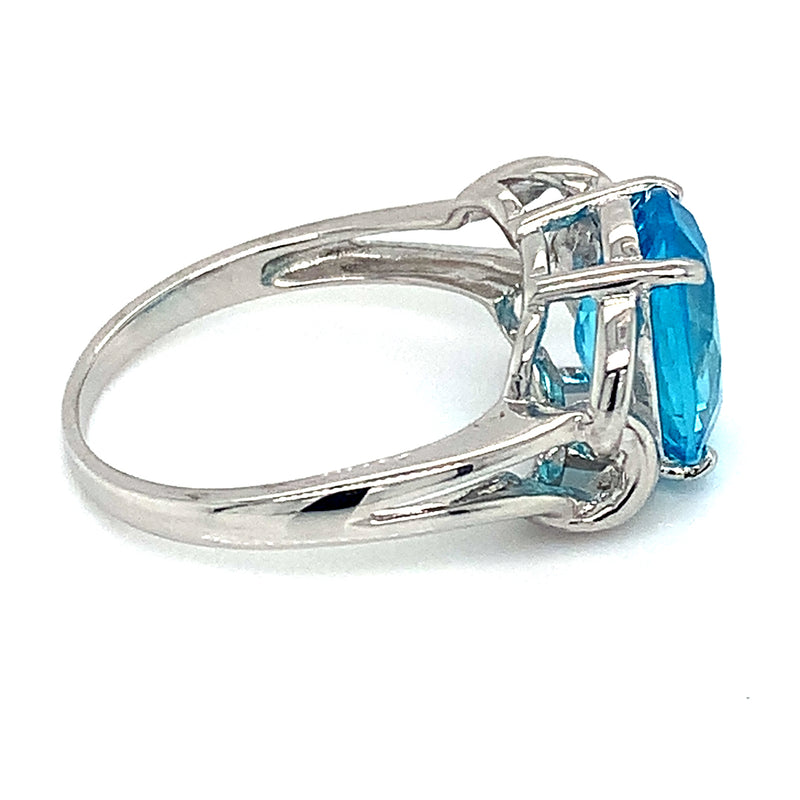 Anillo de cuarzo azul en plata 925 ANTES: $180.00