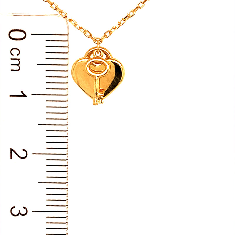 Collar (corazon y llave) en oro amarillo 18kt. 41cm/44cm