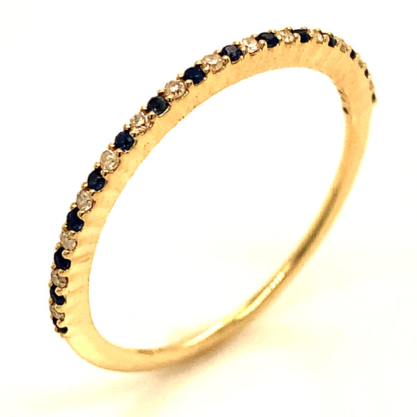 Anillo de zafiro con diamantes en oro amarillo 14k