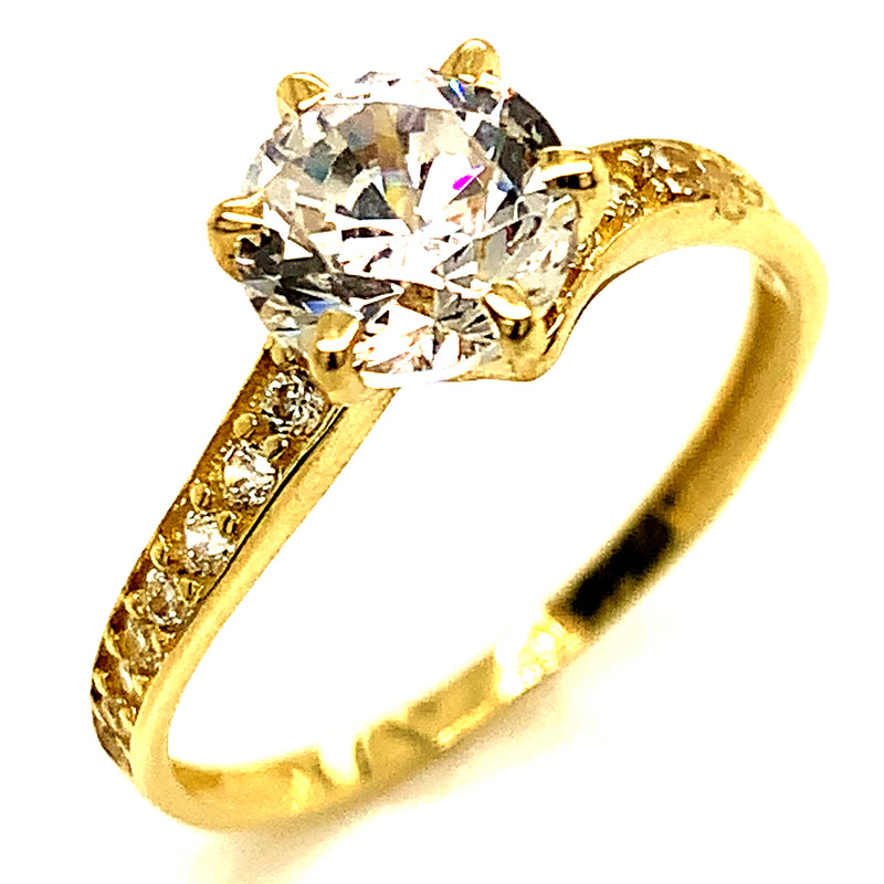 Anillo con circones en oro amarillo 10kt.