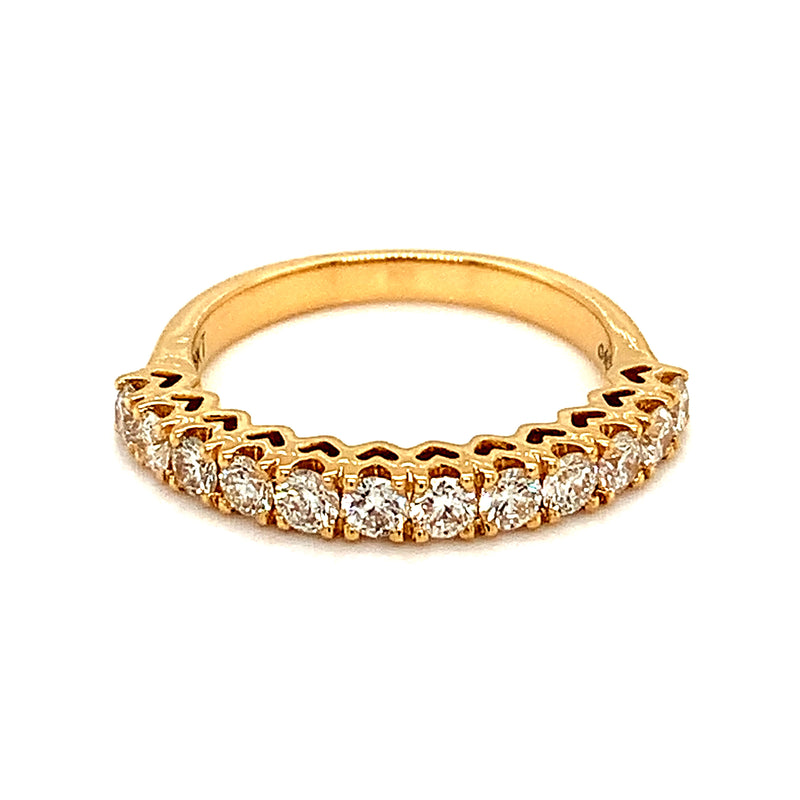 (MIA) Banda con diamantes en oro amarillo 18k  ANTES: $1,299.00