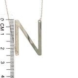 Collar con inicial (N) en oro blanco 10kt. 42-45cm