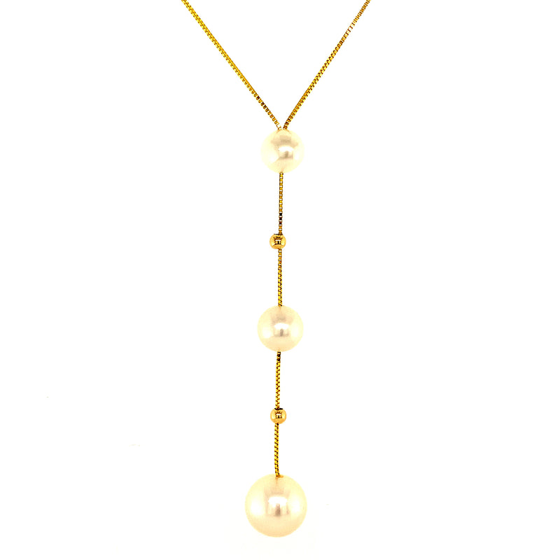Collar de perlas blancas en oro amarillo 14kt. 45cm  ANTES:  $450.00