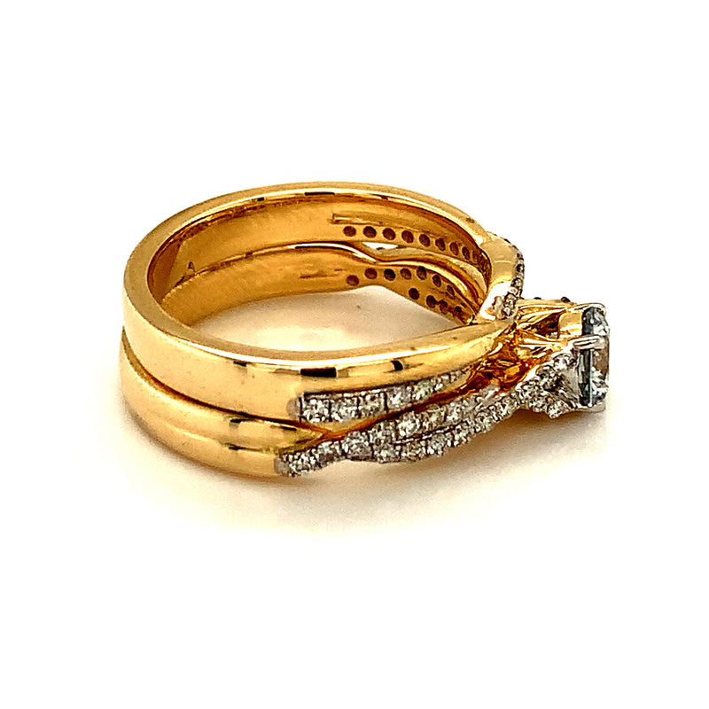 (LD) Set de anillos de diamante en oro amarillo 10kt.  ANTES: $1,850.00