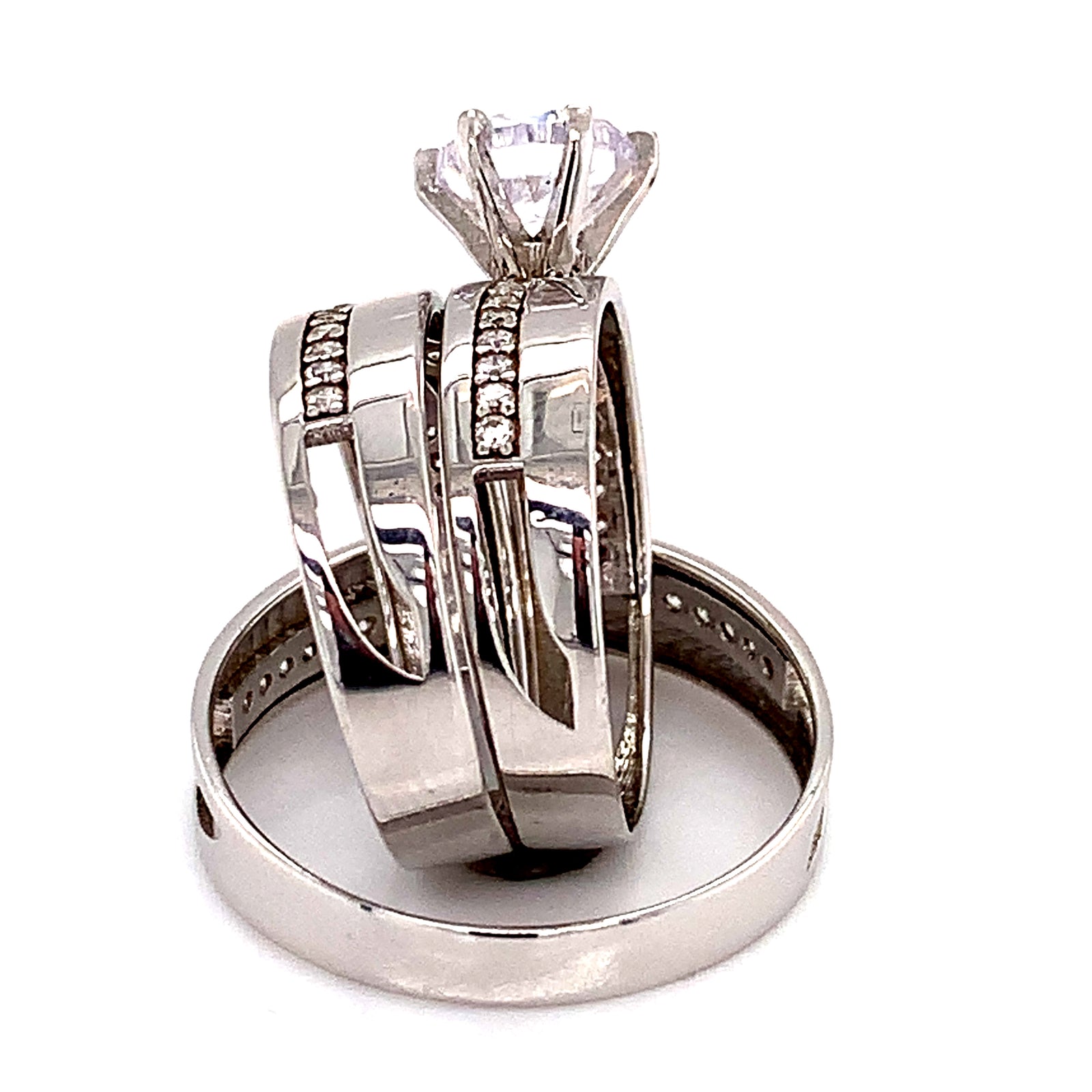 Trío de anillos de matrimonio con circones en oro blanco 18kt. – DGjoyeros