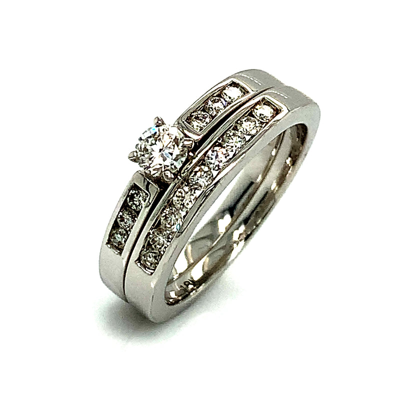 (MIA) Set de anillos con diamantes en oro blanco 18k  ANTES: $1,995.00