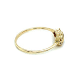 Anillo de granate con diamantes en oro amarillo 10kt.