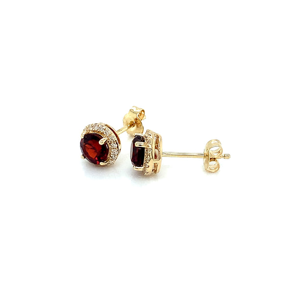 Aretes de granate con diamantes en oro amarillo 14kt.