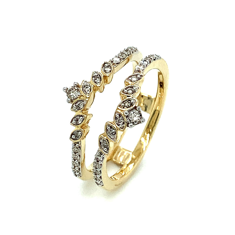 (SOFIA) Bandas con diamantes en oro amarillo 10kt.