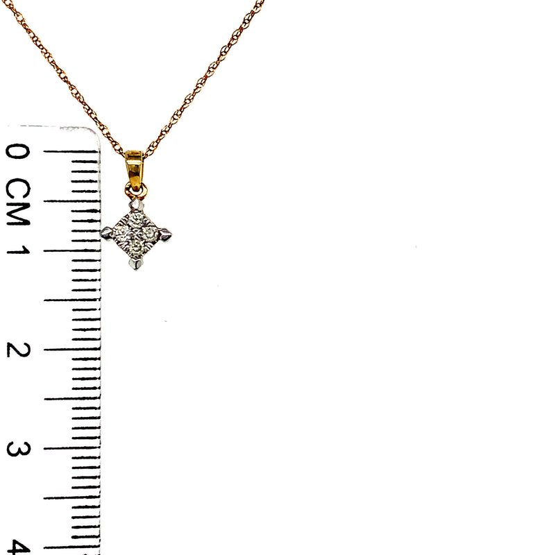 (SOFIA) Set de collar y aretes con diamantes en oro amarillo 10k. 45cm