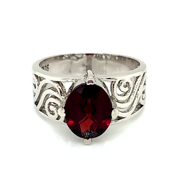 Anillo de granate en plata 925