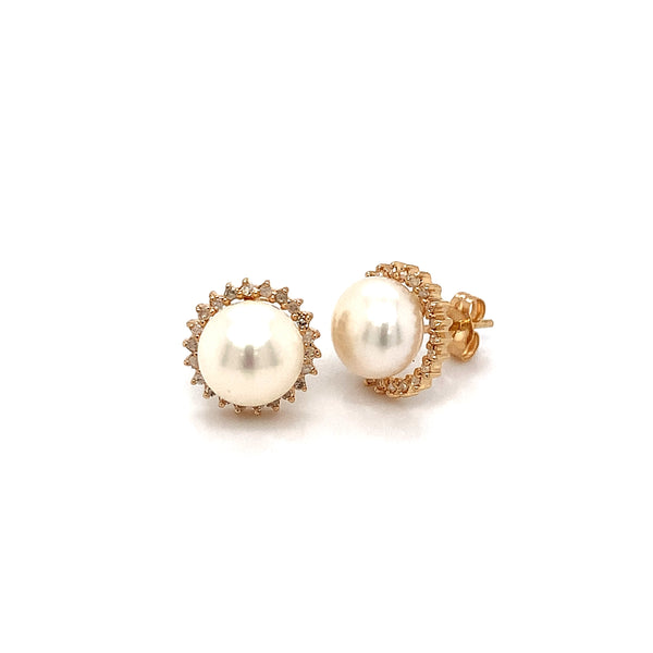 Aretes de perlas cultivadas en oro amarillo 14kt.  ANTES:  $499.00