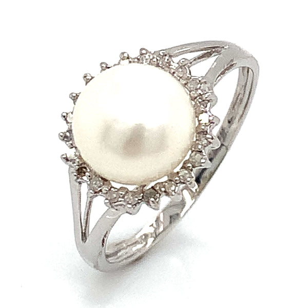 Anillo de perla con diamante en oro blanco 14kt.  ANTES:  $599.00