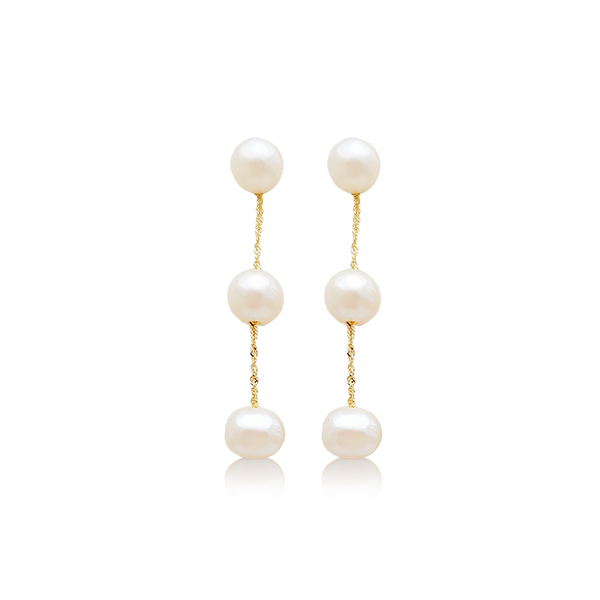 Aretes de perlas cultivadas en oro amarillo 14kt.