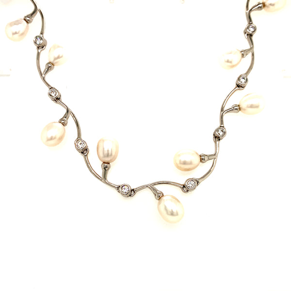 (SWAN) Collar de perlas cultivadas con circones en plata 925  ANTES:  $365.00