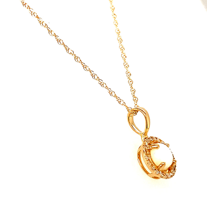 Collar de ópalo con diamantes en oro amarillo 14k