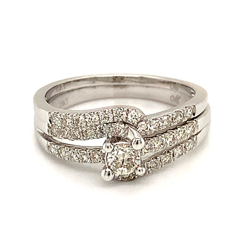 (MIA) Set de anillos con diamantes en oro blanco 18k  ANTES: $1,599.00