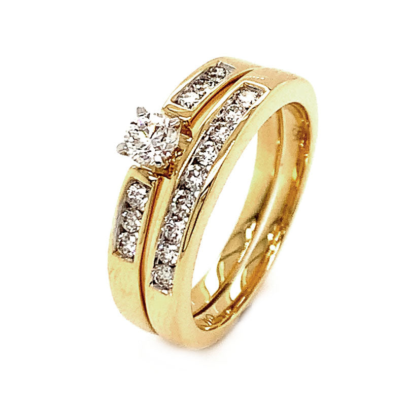 (MIA) Set de anillos con diamantes 18kt.  ANTES: $1,995.00
