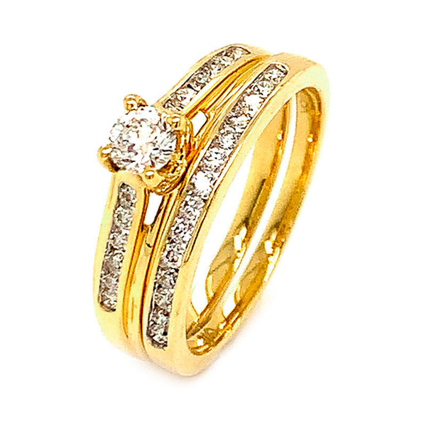 (MIA) Set de anillos con diamantes en oro amarillo 18kt.  ANTES: $1,499.00