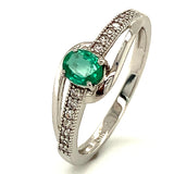 Anillo de esmeralda con circones en plata 925