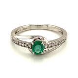 Anillo de esmeralda con circones en plata 925